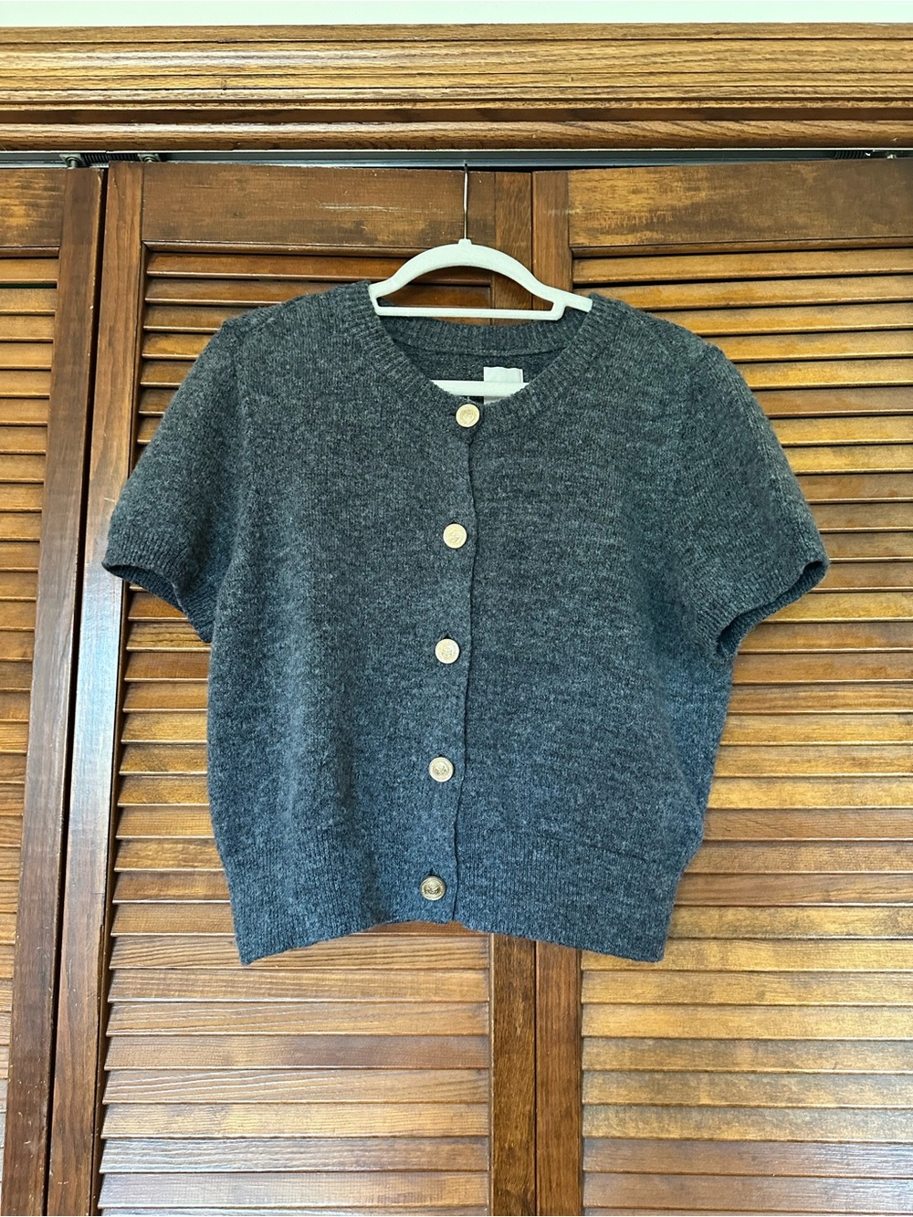 Maeve for Anthropologie Short Sleeve Gold Button Grey Cardigan size large - Picture 5 of 10